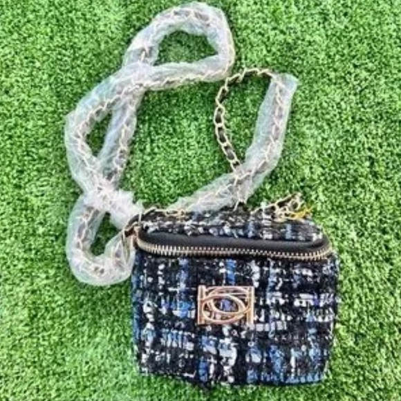 BeBe Mini Kamala Tweed Crossbody Bag W/ Chain Strap | NWT | MSRP $59 - Picture 6 of 7
